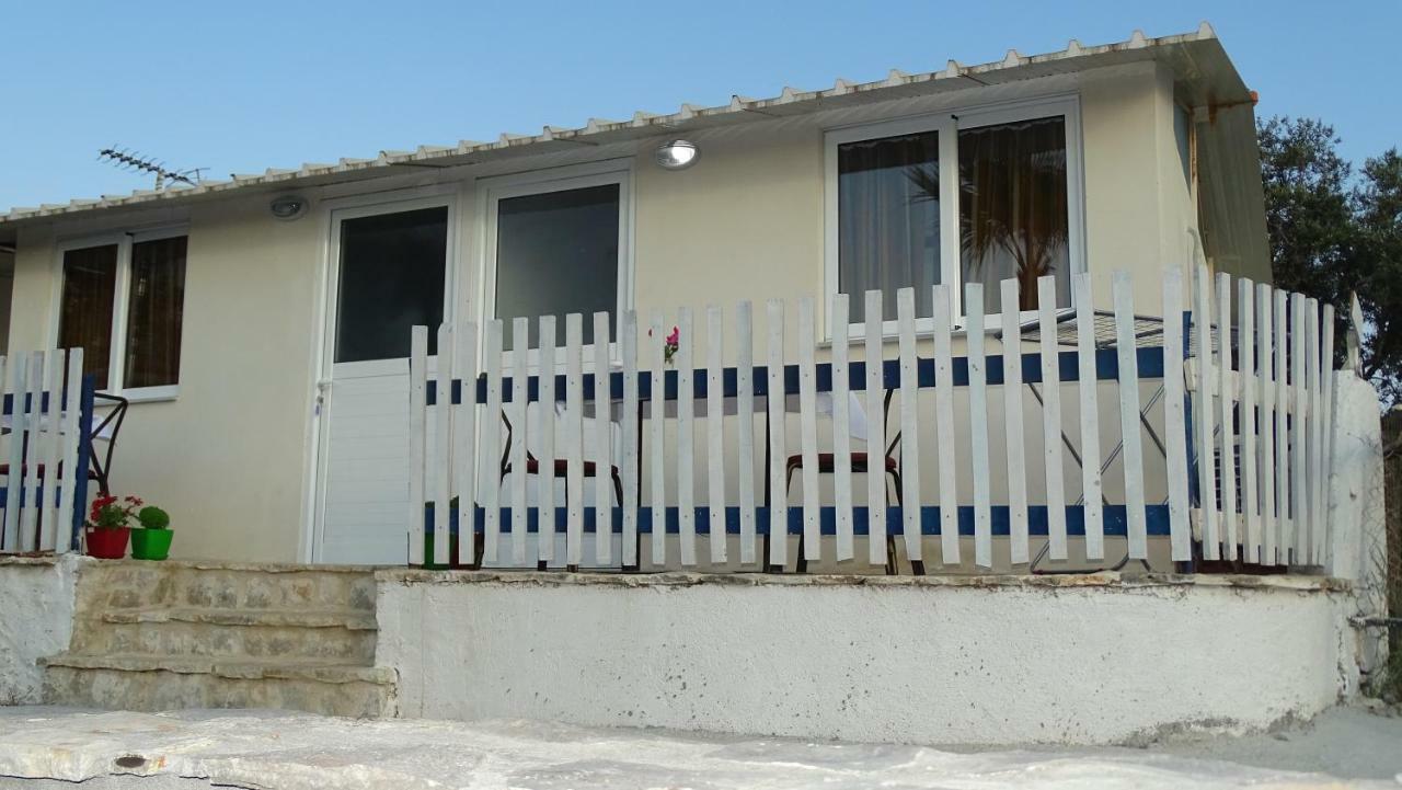 Seaside Cabin Ksamil Ngoại thất bức ảnh