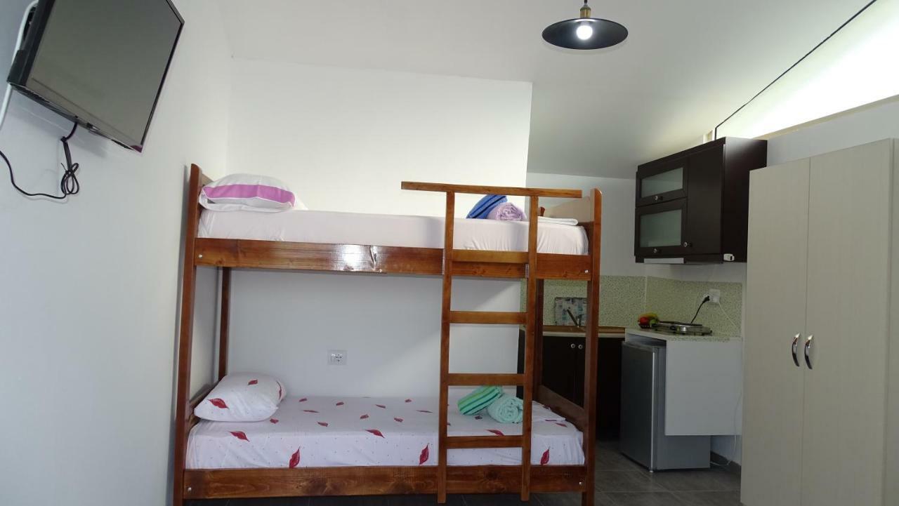 Seaside Cabin Ksamil Ngoại thất bức ảnh